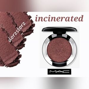 MAC Dazzleshadow *INCINERATED* / .03 oz / New in box